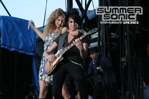 Taylor Swift — August 7 - Summer Sonic Festival — photo 8