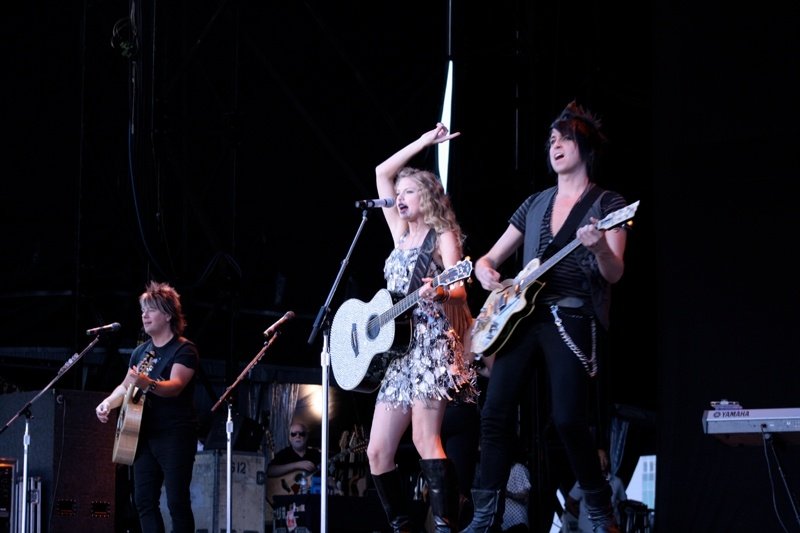 Taylor Swift — August 7 - Summer Sonic Festival — photo 13