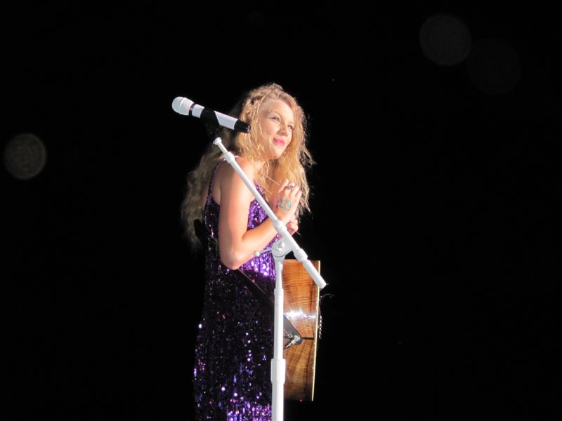 Taylor Swift — July 10 - Cavendish Beach Music Festival — photo 24