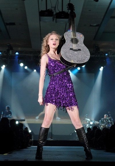 Taylor Swift — June 19 - Atlantis LIVE — photo 13