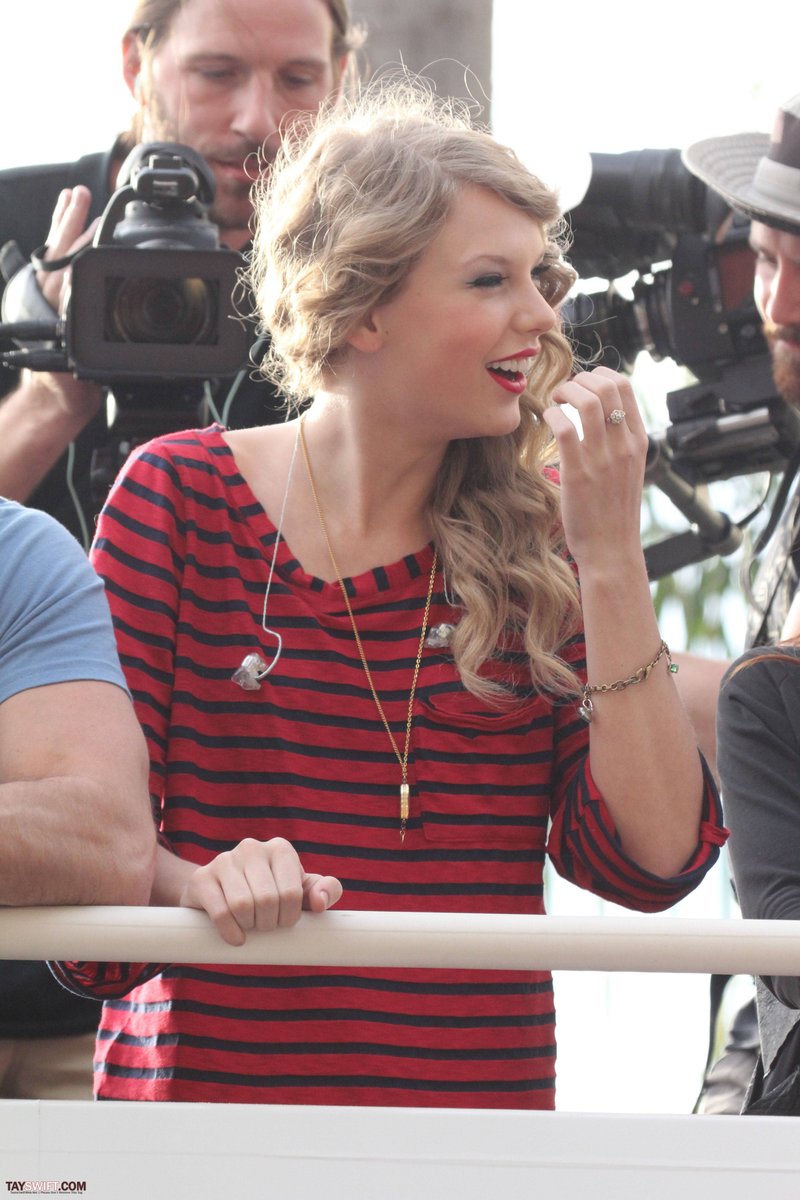Taylor Swift — October 27 - Hollywood Boulevard — photo 235