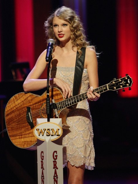 Taylor Swift — October 9 - Grand Ole Opry 85th Birthday Bash — photo 32