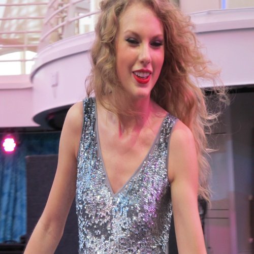 Taylor Swift — January 21 - Allure of the Seas — photo 149