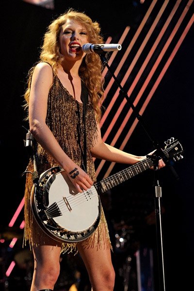 Taylor Swift — June 12 - CMA Music Festival — photo 15