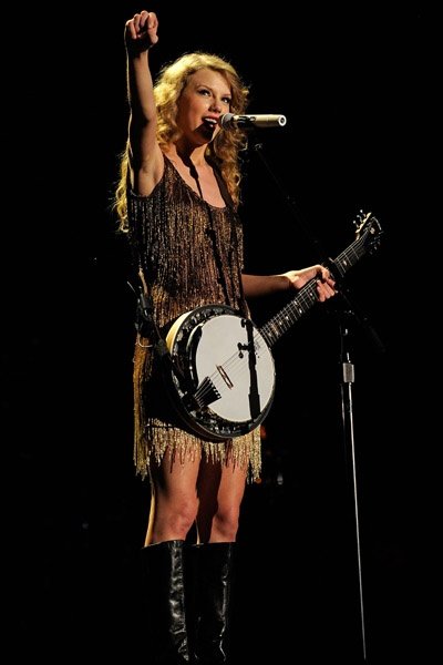 Taylor Swift — June 12 - CMA Music Festival — photo 16