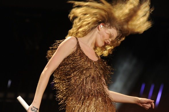 Taylor Swift — June 12 - CMA Music Festival — photo 86