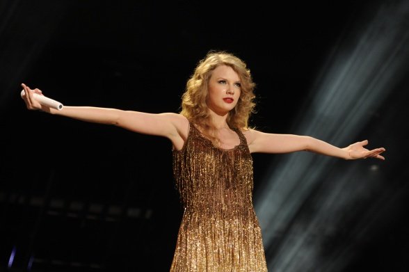 Taylor Swift — June 12 - CMA Music Festival — photo 87