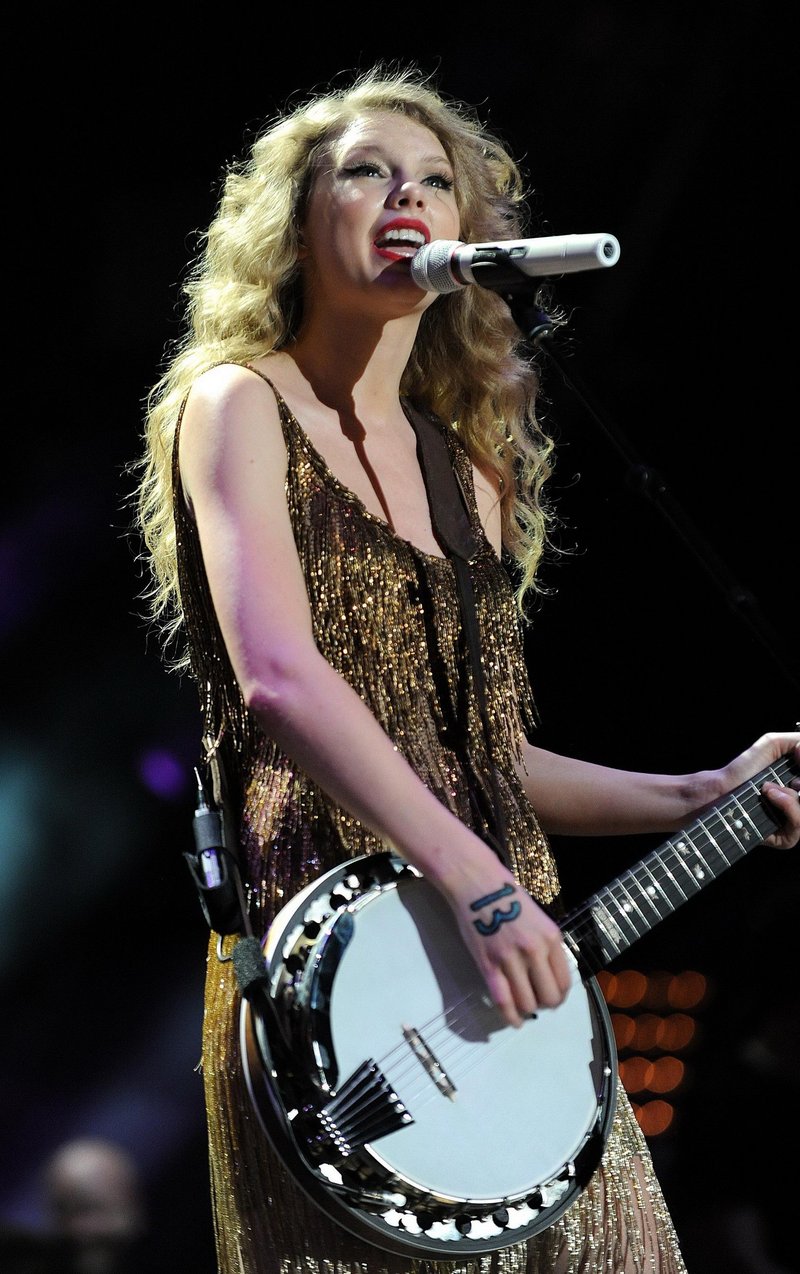 Taylor Swift — June 12 - CMA Music Festival — photo 89