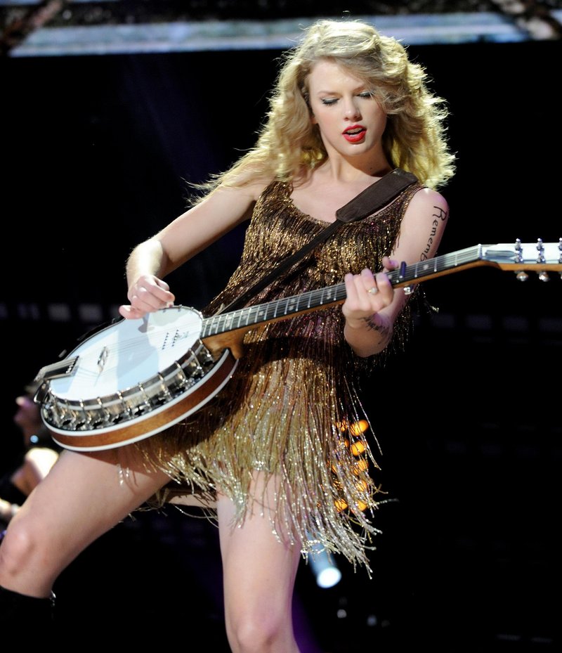 Taylor Swift — June 12 - CMA Music Festival — photo 132