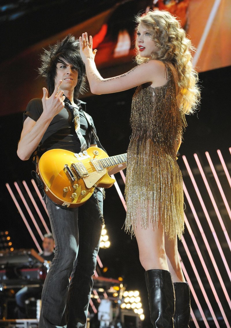 Taylor Swift — June 12 - CMA Music Festival — photo 177