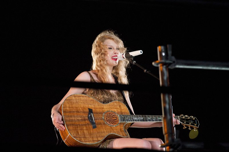 Taylor Swift — June 12 - CMA Music Festival — photo 208