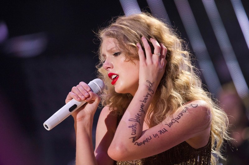 Taylor Swift — June 12 - CMA Music Festival — photo 210