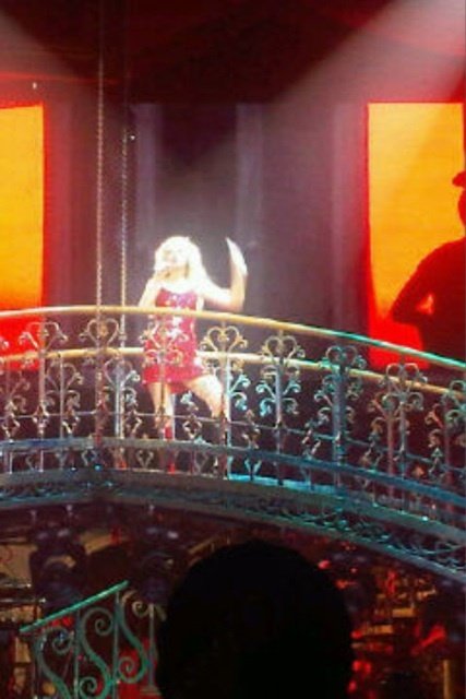 Taylor Swift — May 21 - Speak Now... Help Now! — photo 4