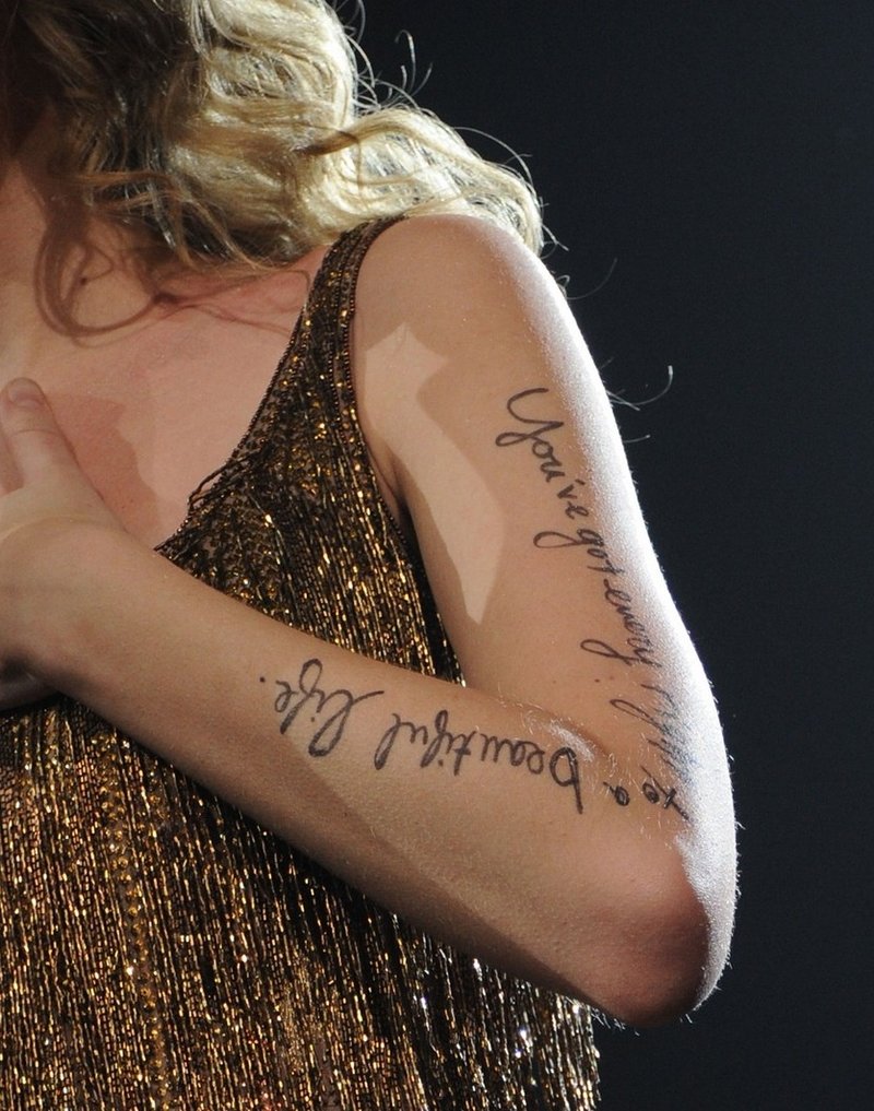Taylor Swift — May 21 - Speak Now... Help Now! — photo 29