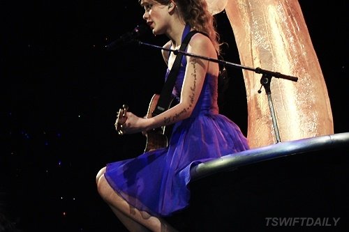 Taylor Swift — May 21 - Speak Now... Help Now! — photo 71
