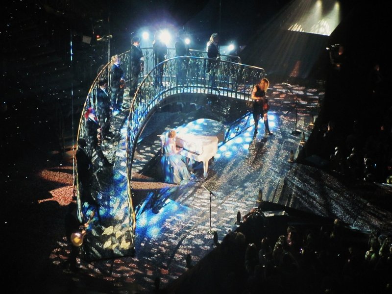 Taylor Swift — May 21 - Speak Now... Help Now! — photo 74
