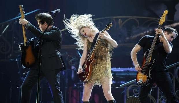 Taylor Swift — May 21 - Speak Now... Help Now! — photo 119