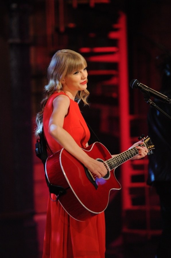 Taylor Swift — October 23 - Live on Letterman — photo 4