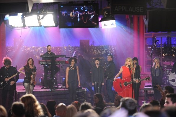 Taylor Swift — October 23 - Live on Letterman — photo 5