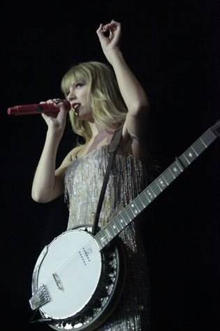 Taylor Swift — September 13 - Pocket Show — photo 34