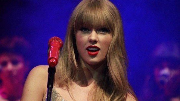 Taylor Swift — September 13 - Pocket Show — photo 50