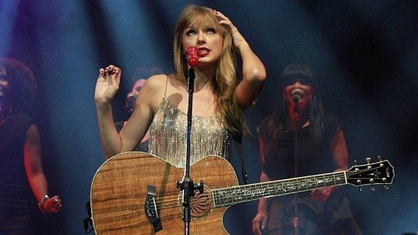 Taylor Swift — September 13 - Pocket Show — photo 52
