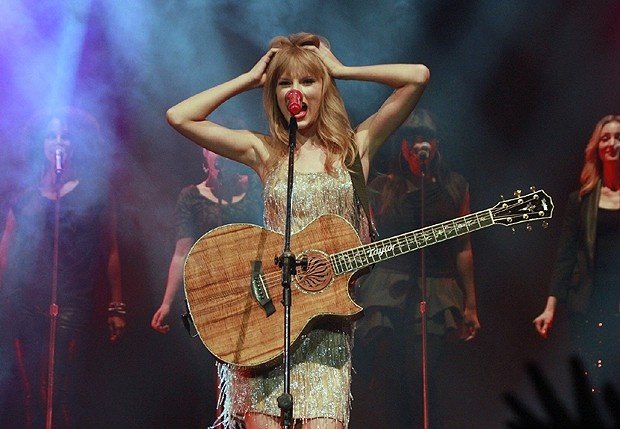 Taylor Swift — September 13 - Pocket Show — photo 83