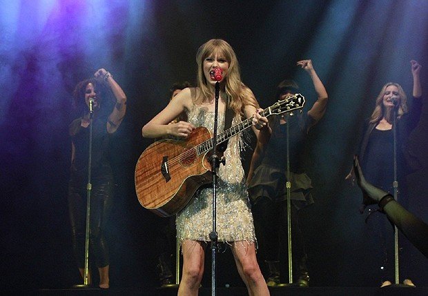 Taylor Swift — September 13 - Pocket Show — photo 84