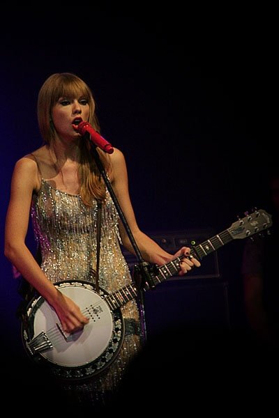 Taylor Swift — September 13 - Pocket Show — photo 88