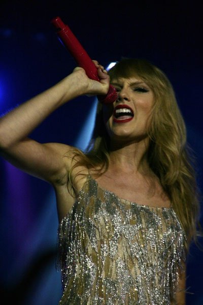 Taylor Swift — September 13 - Pocket Show — photo 96