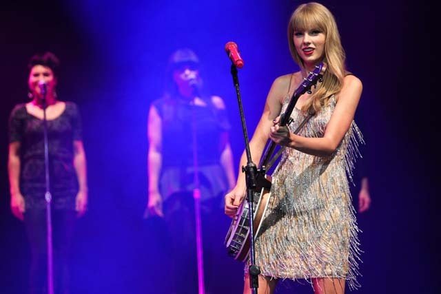 Taylor Swift — September 13 - Pocket Show — photo 109
