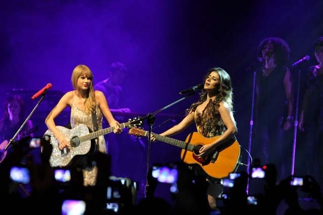 Taylor Swift — September 13 - Pocket Show — photo 112