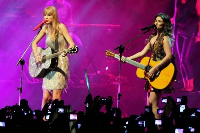 Taylor Swift — September 13 - Pocket Show — photo 115