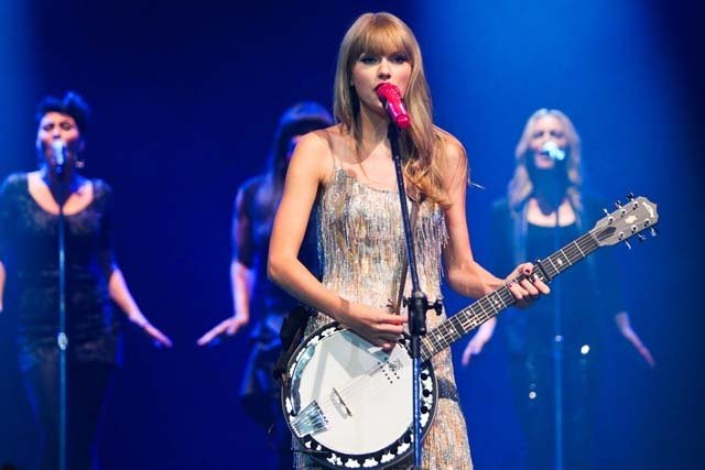 Taylor Swift — September 13 - Pocket Show — photo 138