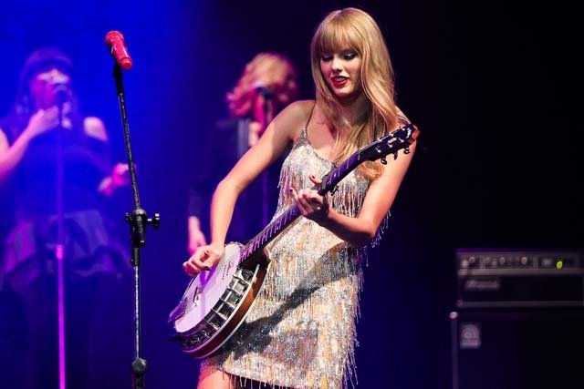 Taylor Swift — September 13 - Pocket Show — photo 146