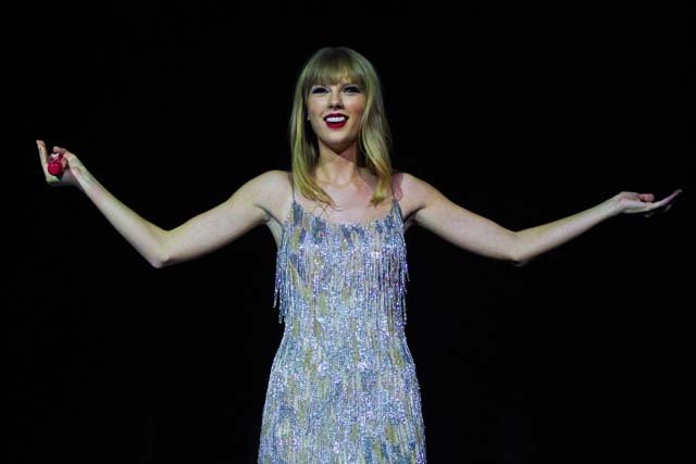 Taylor Swift — September 13 - Pocket Show — photo 149