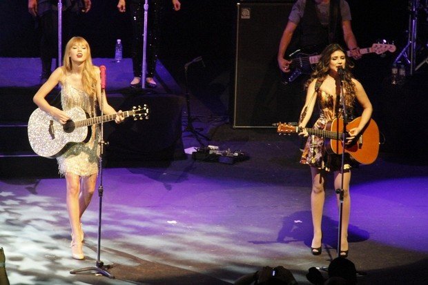 Taylor Swift — September 13 - Pocket Show — photo 156