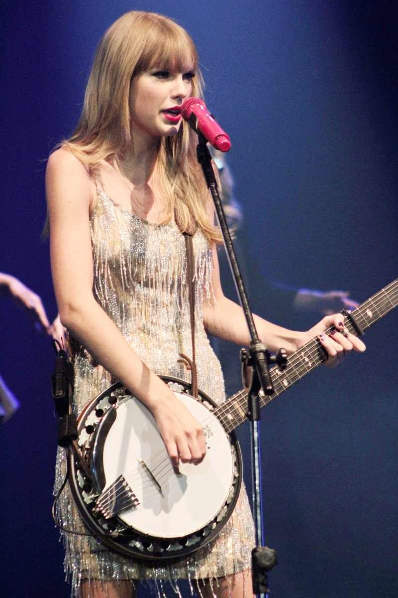 Taylor Swift — September 13 - Pocket Show — photo 161