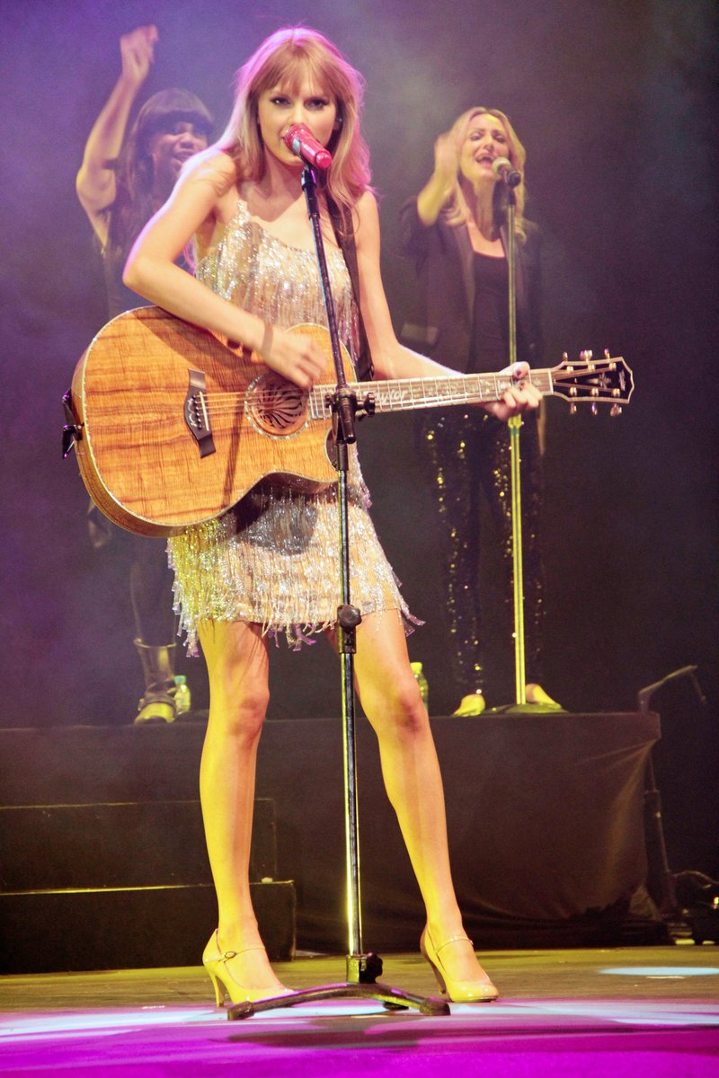 Taylor Swift — September 13 - Pocket Show — photo 162