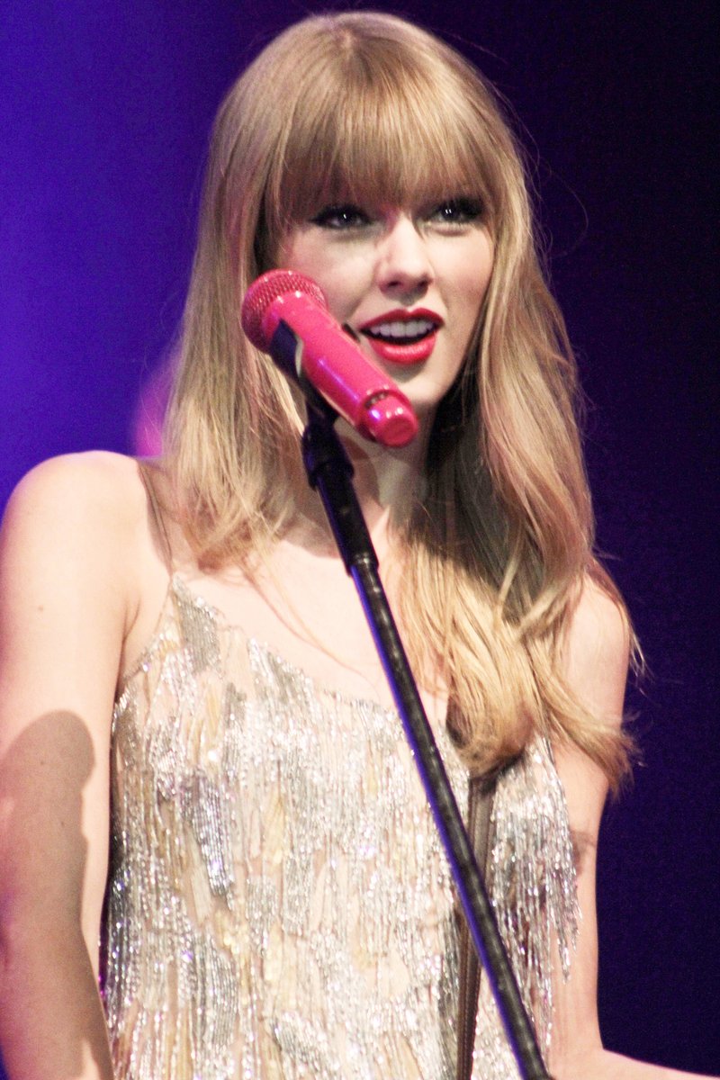 Taylor Swift — September 13 - Pocket Show — photo 163