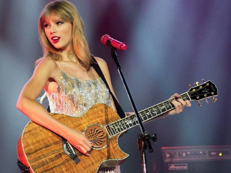 Taylor Swift — September 13 - Pocket Show — photo 168