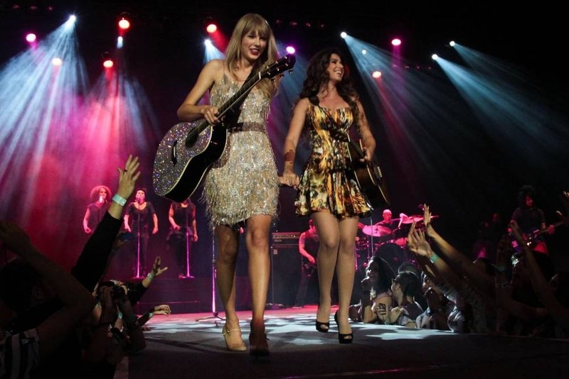 Taylor Swift — September 13 - Pocket Show — photo 170
