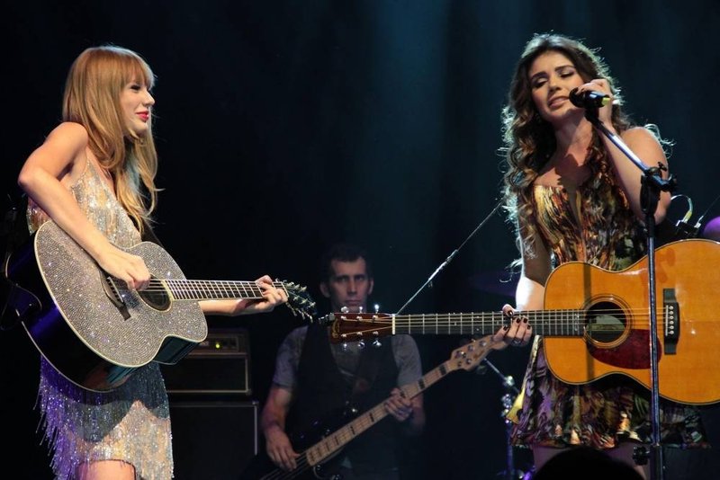Taylor Swift — September 13 - Pocket Show — photo 173