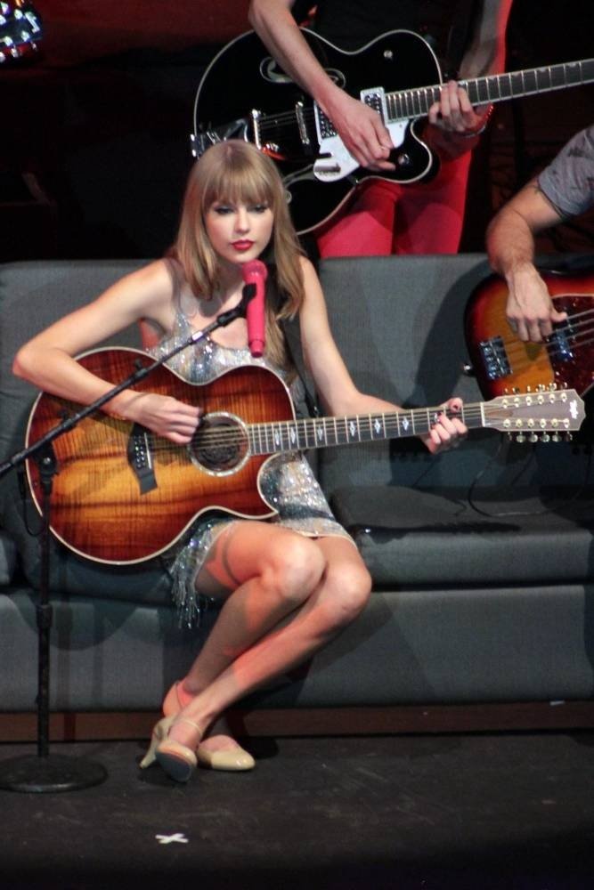 Taylor Swift — September 13 - Pocket Show — photo 175