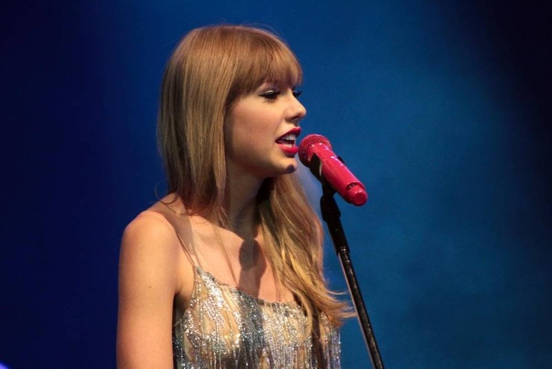 Taylor Swift — September 13 - Pocket Show — photo 182
