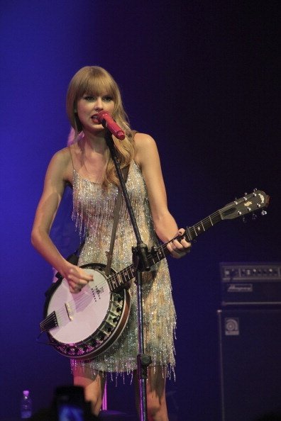 Taylor Swift — September 13 - Pocket Show — photo 189
