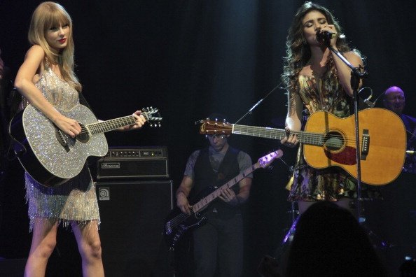 Taylor Swift — September 13 - Pocket Show — photo 191