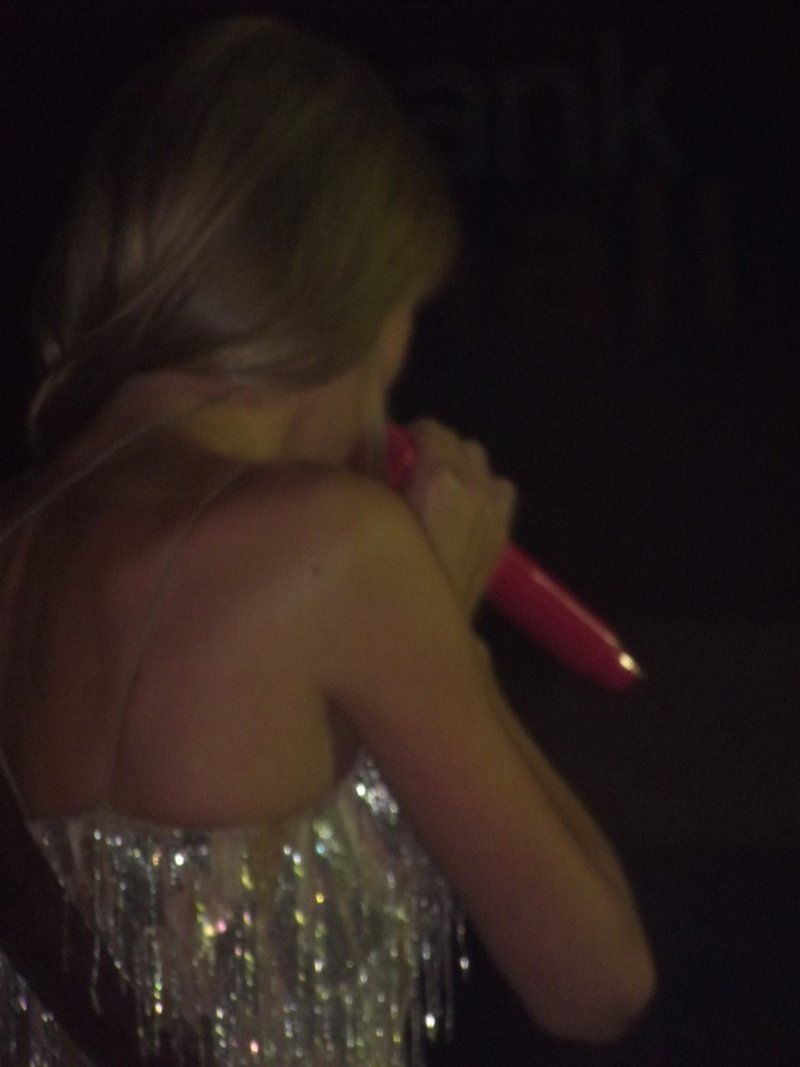 Taylor Swift — September 13 - Pocket Show — photo 198