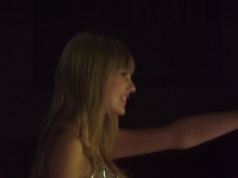 Taylor Swift — September 13 - Pocket Show — photo 206