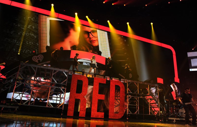 Taylor Swift — September 22 - iHeartRadio Music Festival — photo 64